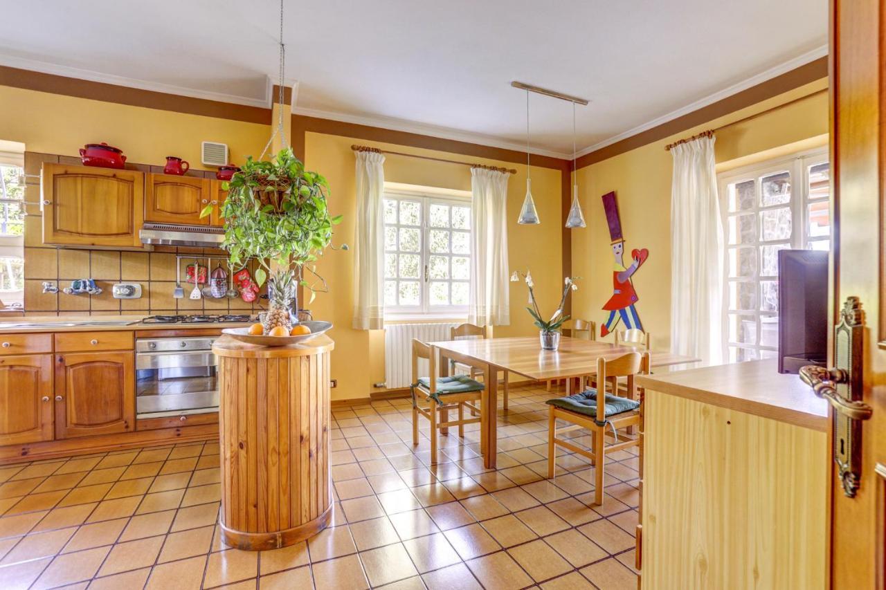 Villa Luce-casa Con Vista Panoramica Mare. Velletri